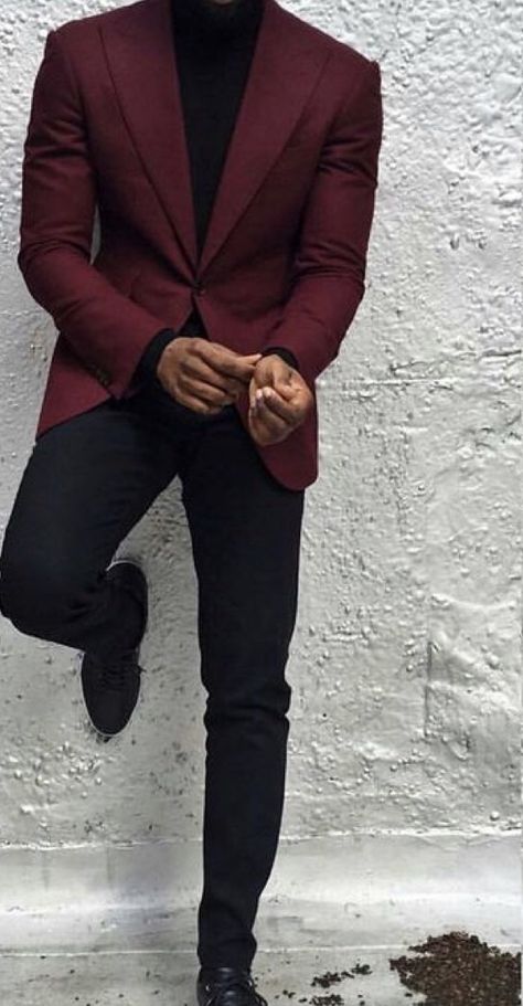 Suite For Men Stylish, Red Formal Outfit Men, Blazer Ideas For Men, Wine Blazer Outfit Men, Burgundy Shirt Outfit Men, Blezars For Men Wedding, Men's Business Outfit, Trendy Suits For Men, Stylish Suits For Men