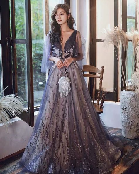 Alallure || Couture (@alallurecouture) • Instagram photos and videos Purple Party Dress, Lace Long Prom Dress, Dream Prom Dress, Purple Evening Dress, Velvet Prom Dress, Prom Dress Evening, Dream Prom, Evening Gowns Elegant, Dresses 2020