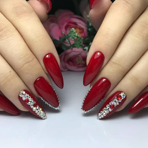 Red And Silver Nails, Red Nail Art Designs, Acrylic Nail Shapes, Halloween Acrylic Nails, Fall Nail Art Designs, Nail Designs Valentines, Red Nail Designs, Simple Nail Art Designs, Red And Silver