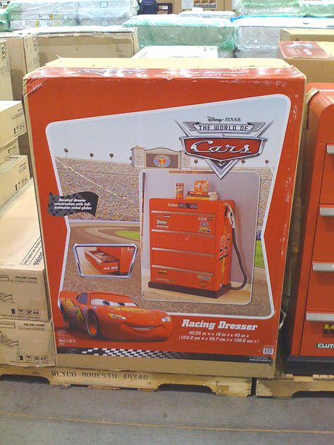 Disney Cars dresser-Dres NEEDS this!! he actually doesn need a dresser, so this would be perfect!! Disney Cars Room, Disney Cars Bedroom, Disney Playroom, Boy Car Room, Cars Bedroom, Cars Bedroom Decor, Car Themed Rooms, Car Room Decor, Car Themed Bedrooms