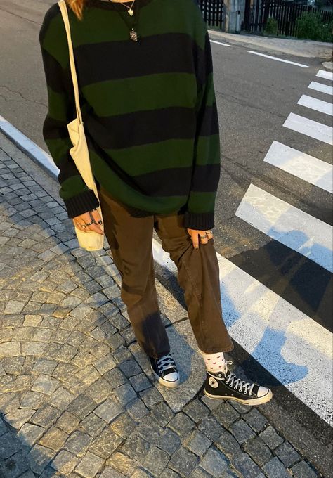 Green And Black Jumper Striped, Tate Knit Sweater, Grunge Jumper Outfit, Styling Grandpa Sweaters, Green Jumper Aesthetic, Tate Jumper Outfit, Oversized Grandpa Sweater Outfit, Thrifted Sweater Outfit, Dad Sweater Outfits