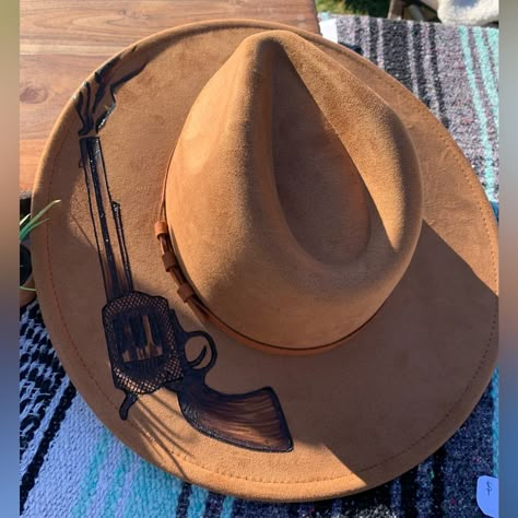 Wide Brim Felt Hat With Wood Burned Designs. Never Worn Before. Hand Burnt By Myself. Pistol And Bullet Designs. Universal Size Hat With Adjustable Strings On Inside To Adjust For Various Head Sizes Womens Western Hats Cowgirl Style, Wood Burn Felt Hats, Custom Cowboy Hats Women, Wood Burning Hats, Wood Burned Hats, Burned Hats For Women, Country Hats For Women, Burnt Cowboy Hat, Burned Cowboy Hats