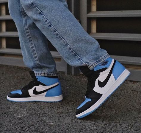 Air Jordan 1 Blue, Jordan Unc, High Air Force 1, Jordan 1 Unc, Jordan 1 Blue, Blue Toes, Jordan Sneaker, Jordan Retro 1, Exclusive Sneakers