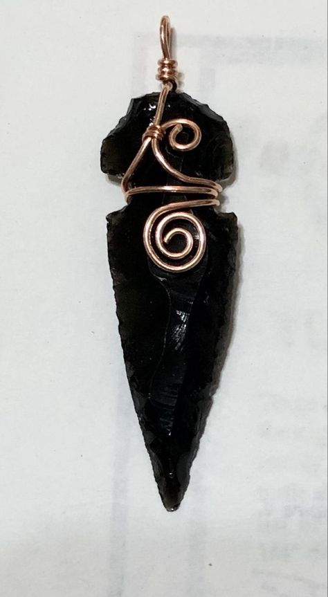 Wire Wrapped Obsidian, Wire Wrapped Arrowhead, Arrowhead Jewelry, Copper Jewelry Diy, Arrowheads Jewelry, Obsidian Arrowhead, Arrowhead Pendant, Arrow Heads, Obsidian Jewelry