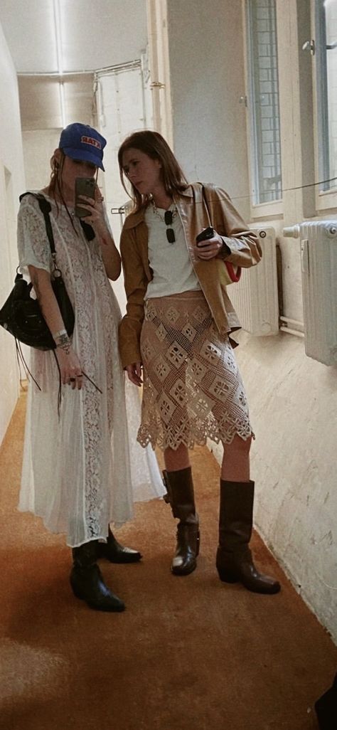 2025 Predictions, Moto Boho, Edgy Boho, Pinterest Predicts, Boho Street Style, Western Chic, Boho Chic Outfits, Casual Chic Outfit, Spring Outfits Casual