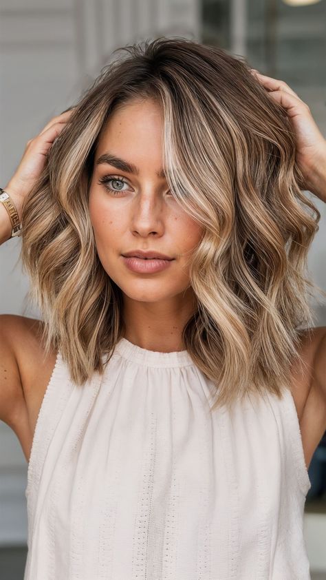 Fall Blonde Hair, Guest Hair, Blonde Waves, Blonde Hair Color Ideas, Balayage Blonde, Caramel Balayage, Oval Face, Hair Affair, Soft Waves