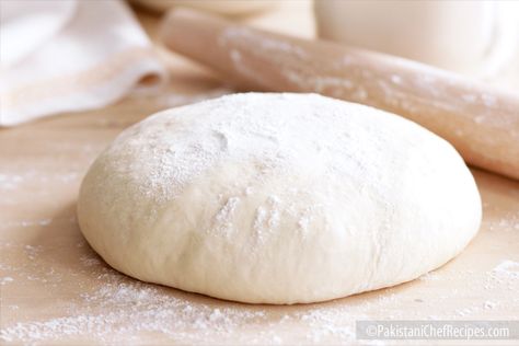 Pizza Dough Recipe by Chef Zakir Pizza Gourmet, Thermomix Bread, Recipes With Yeast, Pasta Per Pizza, Pizza Dough Recipe Easy, Bread Rolls Recipe, Best Homemade Pizza, Easy Pizza Dough, Easy Homemade Pizza