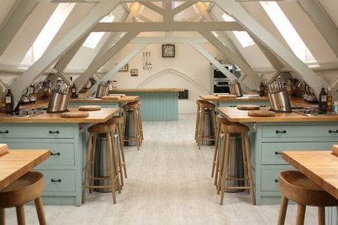 9 of the Best Cookery Schools in London | HuffPost Life Cooking School Interior, Cooking School Design, Cooking Class Kitchen, Cooking Classes Design, Cooking School Kitchen, Baking School, Cooking Photography, School Interior, Culinary School