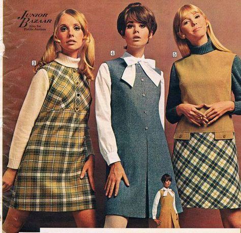 Mode Dope, Colleen Corby, Fashion 60s, 60’s Fashion, Decades Fashion, Plaid Dresses, 60s Hippie, 1960s Outfits, Outfit Essentials