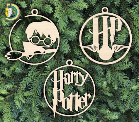 The vector file ‘Laser Cut Harry Potter Christmas Ball Decoration Free Vector’ is a CorelDraw(.cdr), AutoCAD (.dxf), SVG File Type. Harry Potter Dxf, Christmas Ornaments Silhouette, Harry Potter Wood Ornaments, Harry Potter Laser Cut Ideas, Laser Files Free, Dxf Files Free Download Laser, Christmas Laser Cut Ideas, Wood Laser Cut Ideas, Christmas Lasercut