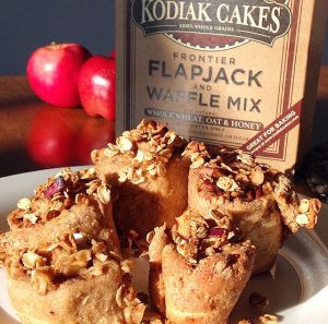 Cinnamon Waffles Recipe, Kodiak Cakes Recipe, Baking With Protein Powder, Cinnamon Waffles, Dessert Breads, Pancake Mix Recipes, Apple Cinnamon Rolls, Waffle Cake, Kodiak Cakes