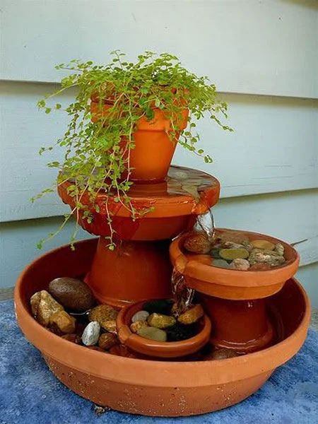 Beautiful Fountain (with Pictures) - Instructables Terracotta Fountain, Fountain Ideas, Diy Water Feature, Diy Water Fountain, نباتات منزلية, Tabletop Fountain, Small Fountains, Diy Water, Clay Pot Crafts