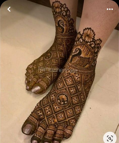 Mahandi Desgin Bridal, Pag Ni Mahedi Dulhan, Bride Leg Mehendi Design, Legs Mehndi Design Bridal, Bridal Leg Mehendi Designs, Bridal Feet Mehndi Designs, Leg Mehandi, Latest Mehndi Designs Wedding, Leg Mehendi