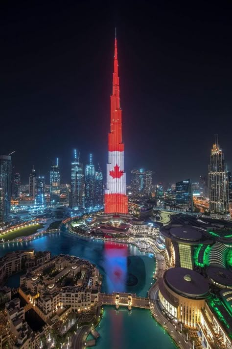 Tallest Building In The World, The Burj Khalifa, Canada Photography, Toronto City, Ticket Design, Moving To Canada, Big Move, Ottawa Ontario, Toronto Life