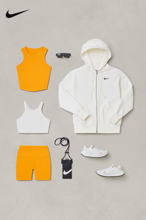 Whether you’re up for a workout or down to chill, these summer picks keep you cool and comfy. Shop now on Nike.com. Gym Outfits Leggings, Nike Sets, Casual Baddie, Outfits Leggings, Sport Set, Victoria Fashion, Airport Fits, Packing Clothes, Basketball Workouts