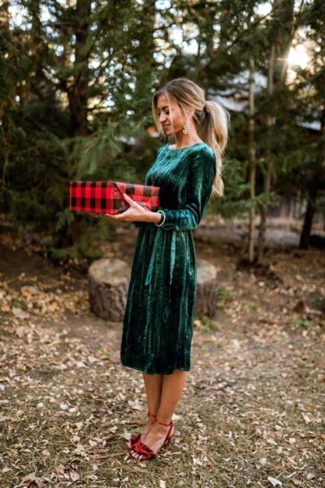 Simple Christmas Outfits, Party Outfit Plus Size, Christmas Outfits Dressy, Outfit Navidad, Christmas Clothing Ideas, Elle Apparel, Outfit Ideas Christmas, Cocktail Party Outfit, Holiday Party Outfits