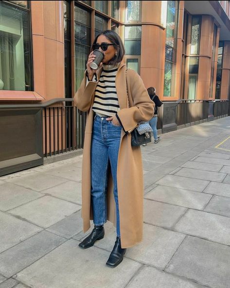 Camel Coat Outfit, Trendy Overalls, Thanksgiving Outfit Ideas, Pick Outfits, Thanksgiving Outfit Women, Cute Thanksgiving Outfits, What To Wear Fall, Jeans Outfit Fall, Cozy Fall Outfits