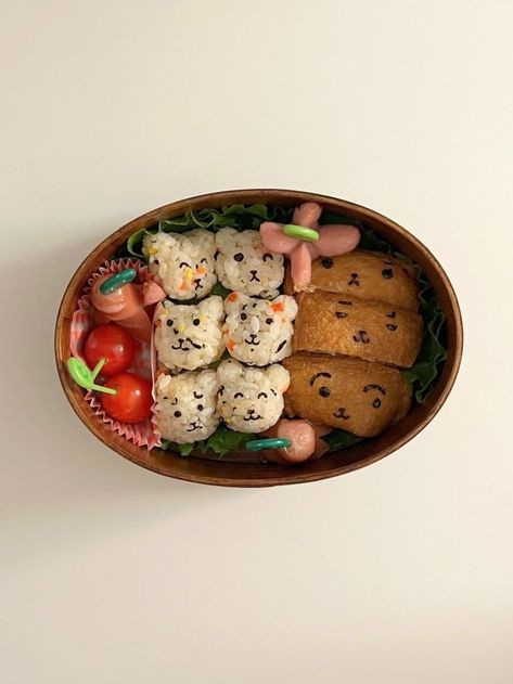 Bento Box Aesthetic, Cute Bento Box Ideas, Aesthetic Bento, Tiny Portions, Eating Illustration, Meal Aesthetic, Box Aesthetic, Cute Bento Boxes, Lunch Box Idea