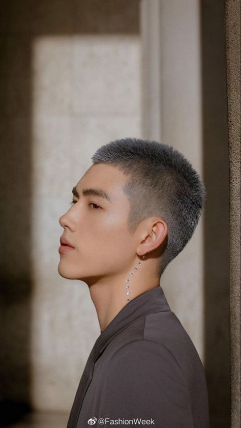 Asian Men Short Hairstyle, Asian Boy Haircuts, Buzz Cut For Men, Buzz Haircut, Men Fade Haircut Short, Buzz Cut Hairstyles, Asian Man Haircut, Mens Haircuts Short Hair, Arthur Chen