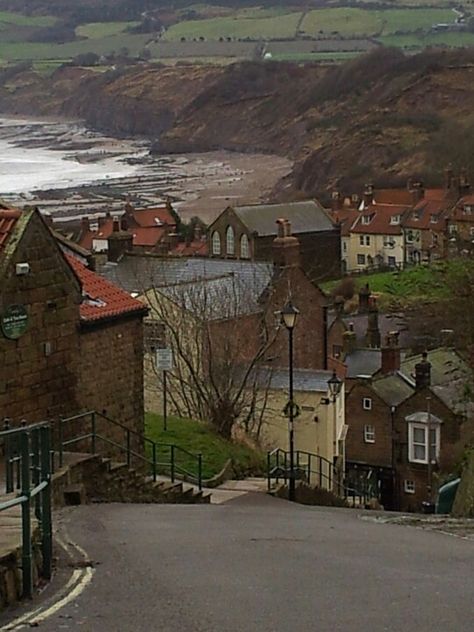 North City, Nautical Aesthetic, Yorkshire Uk, Robin Hoods Bay, Yorkshire England, Cottage By The Sea, Seaside Towns, Coastal Towns, Pretty Places