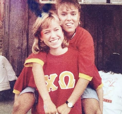 Vintage Sorority Pictures, Vintage Sorority Shirts, Chi Omega Collage, Retro Sorority Shirt, Alpha Chi Omega Recruitment, Aphi Merch, Sorority Aesthetic, Notion Board, Winter Semester