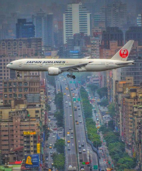 Eva Air, Airplane Flight, All Airlines, Airplane Photography, Boeing Aircraft, Boeing 787, Flight Crew, Air Cargo, Civil Aviation