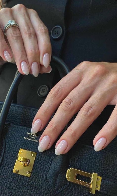 Old Money Nails, Sophisticated Nails, Money Nails, Bridesmaids Nails, Milky Nails, Classy Nail Designs, Elegant Nail Designs, Classy Nail, Beige Nails