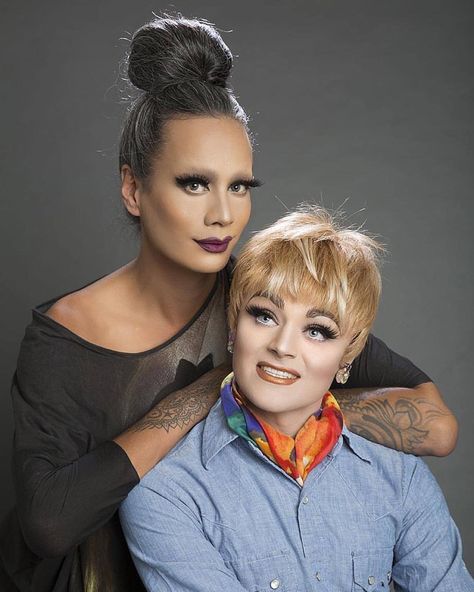 Raja Gemini and Tammie Brown • RuPaul's Drag Race • Winner of Season 3 • Season 1 #dragbff Drag Queen Race, Tammie Brown, Rupaul Drag Race Winners, Raja Gemini, Best Drag Queens, Rupaul Drag Queen, Adore Delano, Drag Star, Drag King