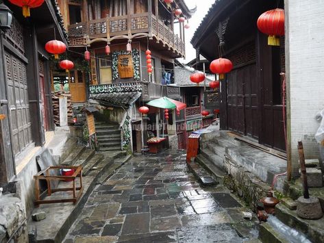 Furong Town - Hibiscus Town | Tour Furong Ancient Town, Zhangjiajie, Hunan, China Furong Town, Hunan China, China City, Zhangjiajie, China Town, Reference Pics, Beautiful Places In The World, Environment Concept Art, Art References