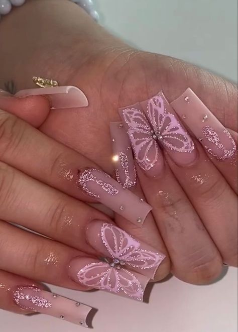 There's a new beauty trend taking over Instagram and it's absolutely stunning. Say hello to "quartz nails". Butterfly Designs Nails, Purple And Pink Butterfly Nails, Nail Ideas Pink And Purple, Pastel Butterfly Nails, Butterfly Summer Nails, Birthday Purple Nails, Butterfly Birthday Nails, Purple Rhinestone Nail Designs, Pink And Purple Nail Ideas