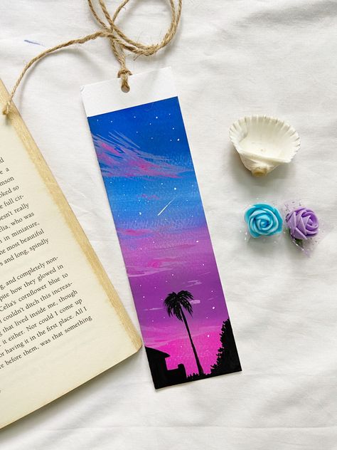 Paint Bookmarks, Bookmarks Painted, Bookmark Painting, Art Gouache Painting, Bookmark Art, Art Gouache, Night Sky Painting, Watercolor Bookmarks, Galaxy Painting