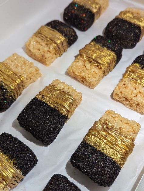 Chocolate Dipped Rice Krispie Treats, Black, Gold Red Black And Gold Candy Table, Black And Gold Dessert Ideas, Black And Gold Treats, Black And Gold Treat Table, Quince Desserts, White Treats, Dipped Rice Krispie Treats, Masquerade Formal, Christmas Rice Krispies