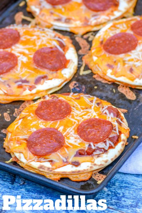 Lunch Ideas For Kids School, Recipes For School, Kids School Lunch, Easy Cook, Tortilla Pizza, Appetizers Easy Finger Food, Quesadilla Recipes, Pizza Recipes Homemade, Food Favorites