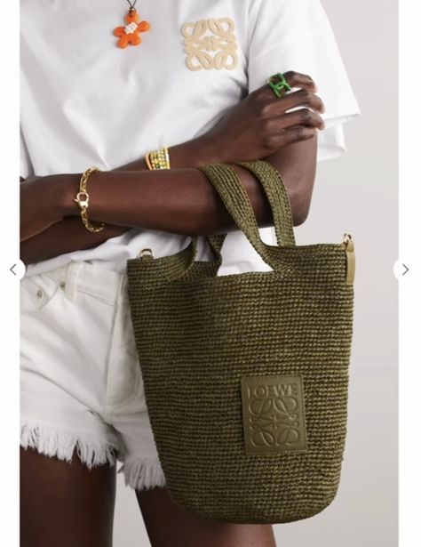 Loewe Raffia Bag, Crochet Bag Pattern Tote, Loewe Paula's Ibiza, Embroidery Hearts, Striped Bags, Raffia Bag, Macrame Bag, Woven Raffia, Crochet Tote