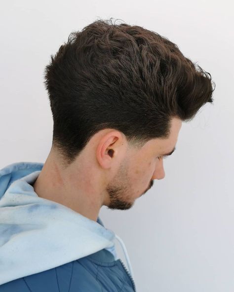 Tapper Fade Boys, Low Fade Haircut Men, Tapper Fade, Fade Haircut Men, Low Fade Haircut Men's, Temple Fade, Stylish Mens Haircuts, Fade Hair, Low Fade Haircut