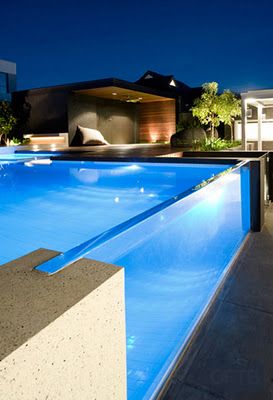 Raised Pools, Moderne Pools, Pool Landscape Design, Glass Pool, Luxury Pools, Modern Pools, Pool Lounge, Dream Pools, Versace Home