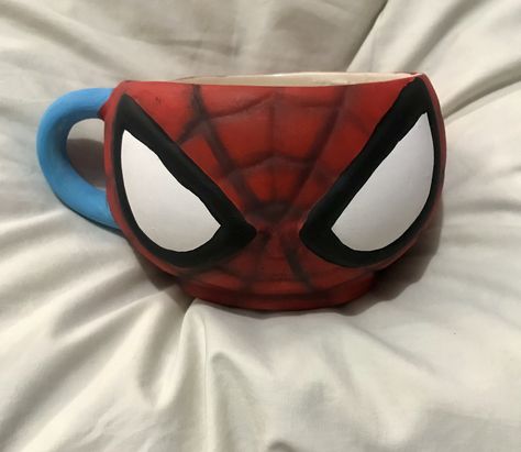 Hello Kitty Cups, Spiderman And Hello Kitty, Ton Diy, Art Diy Ideas, Ceramica Ideas, Clay Pinch Pots, Study Apps, Color Me Mine, Clay Bowl