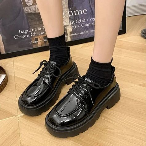 2024 Women Spring New Black Platform Flats Shoes Women Loafers Slip on Boat Shoes Designer Casual