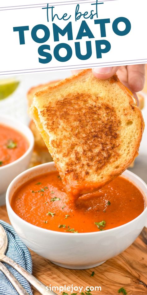 Homemade Tomato Soup is such a classic recipe and you are bound to love this version. Made with easy to find ingredients, but deep in flavor, this is a winner! Tomato Soup Using Tomato Juice, Easy Homemade Tomato Soup, Tomatoes Soup, Easy Tomato Soup Recipe, Vegetarian Drinks, Homemade Tomato Soup Recipe, Ski Vibes, Best Tomato Soup, Fresh Tomato Soup