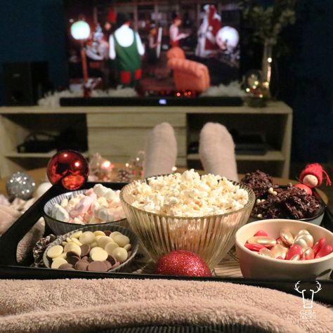 Soiree Netflix And Chill, Netflix Chill, Pyjama Party, Netflix And Chill, Pajama Party, Mood Board, Cake, Design