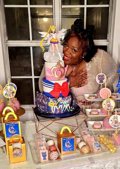 Sailor Moon Sweet 16, Sailor Moon Wedding Cake, Sailor Moon Decorations, Sailor Moon Birthday Party Ideas, Sailor Moon Birthday Party Decorations, Sailor Moon Birthday Party, Sailor Moon Cakes, Sailor Moon Party, Sailor Moon Birthday