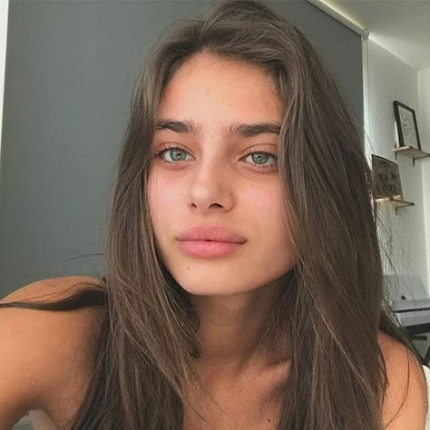 8. How To Get Rid Of Bags Under Your Eyes? - Fight dark circles with our favorite eye creams. Braids Blonde, Taylor Marie Hill, Bare Face, Taylor Hill, Long Brown Hair, Frank Ocean, Without Makeup, Grunge Hair, Blonde Balayage