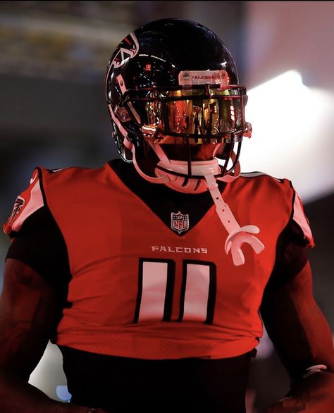 Julio Jones Nfl Aesthetic, Atl Falcons, Football Swag, College Football Uniforms, Football Edits, Football Aesthetic, Nfl Football Helmets, Nfl Pictures, Atlanta Falcons Football