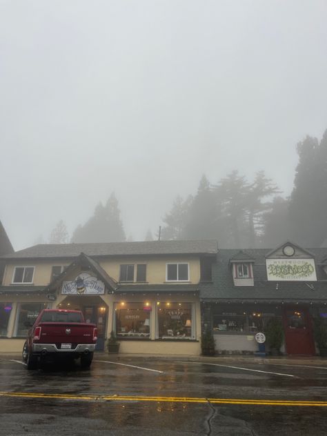 Crestline forest town village thrift store foggy cold rainy aesthetic Small Town Cabin Aesthetic, Rich Small Town Aesthetic, Winter Small Town Aesthetic, Foggy Small Town Aesthetic, Rainy Small Town Aesthetic, Small Rural Town Aesthetic, Small Town Oregon, Small Rainy Town, Gloomy Town Aesthetic