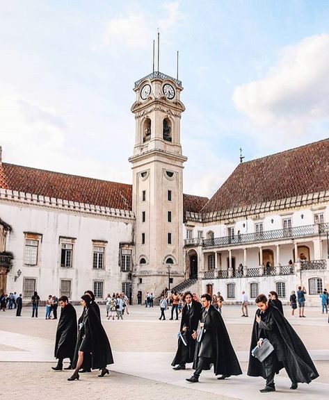 Sabias que a Universidade de Coimbra é a universidade mais antiga de Portugal? 🎓💫 #roadtriportugal  @goncalo_saraiva27 📸  #portugal… Portuguese Aesthetic, Athena Aesthetic, Portugal Aesthetic, Coimbra Portugal, Portuguese Culture, Pretty Photos, Living Abroad, Future Life, Architectural Digest