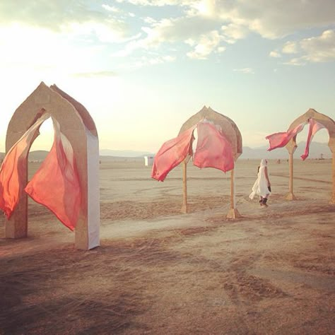 15 Burning Man Instagrams That Prove FOMO Is Very, Very Real #refinery29  http://www.refinery29.com/2014/08/73755/burning-man-2014-pics#slide-12  Tatooine? Burning Man Sculpture, 2014 Pics, Desert Festival, Burning Man Art, Burning Men, Black Rock Desert, Black Rock City, Rock City, Burning Man Festival