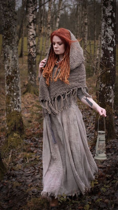 Hippie Scarf, Hooded Shawl, Pagan Clothing, Strega Fashion, Goth Witch, Forest Witch, Dark Mori, Character Clothing, Winter Wrap