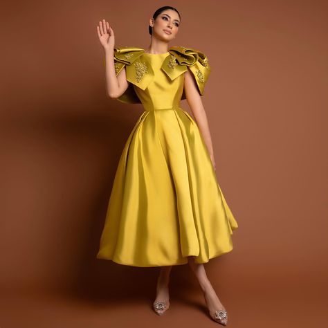 SS290 Arabic Gold Yellow Short Dubai Evening Dress 2024 Elegant Women Midi Formal Wedding Party Gowns Dubai Evening, Formal Wedding Party, Yellow Short, Glamorous Dresses, Dress 2024, Yellow Shorts, Women Midi, Party Gowns, Formal Wedding