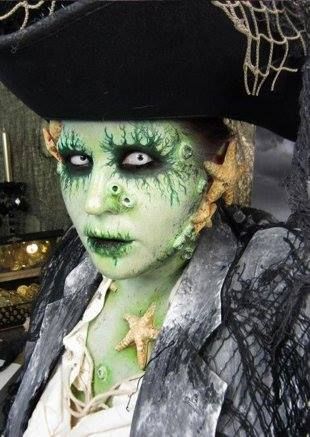 Pirate Makeup: Davy Jones  http://www.youtube.com/watch?v=K7ANdd3doVI <-- Swamp Monster Makeup, Creepy Mermaid, Creature Makeup, Ocean Makeup, Zombie Mermaid, Scary Mermaid, Pirate Makeup, Swamp Monster, Make Up Diy