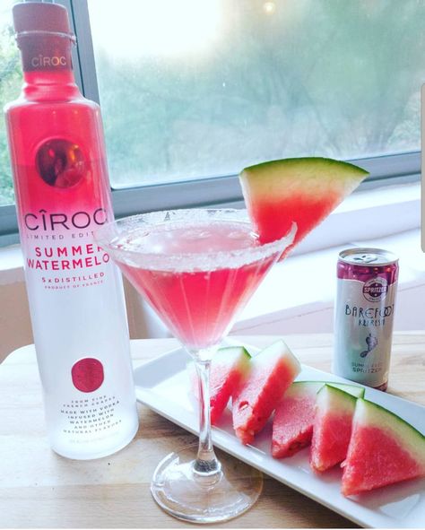 Watermelon Ciroc Recipes, Ciroc Watermelon Recipes, Watermelon Vodka Recipes, Watermelon Vodka Drinks, Grape Vodka, Watermelon Martini, Watermelon Margaritas, Ciroc Recipes, Ciroc Vodka